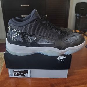 Nike Air Jordan Retro 11 Low size 14